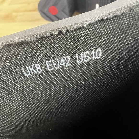 Hunter Gray and Black Winter Boots - Picture 10 of 10